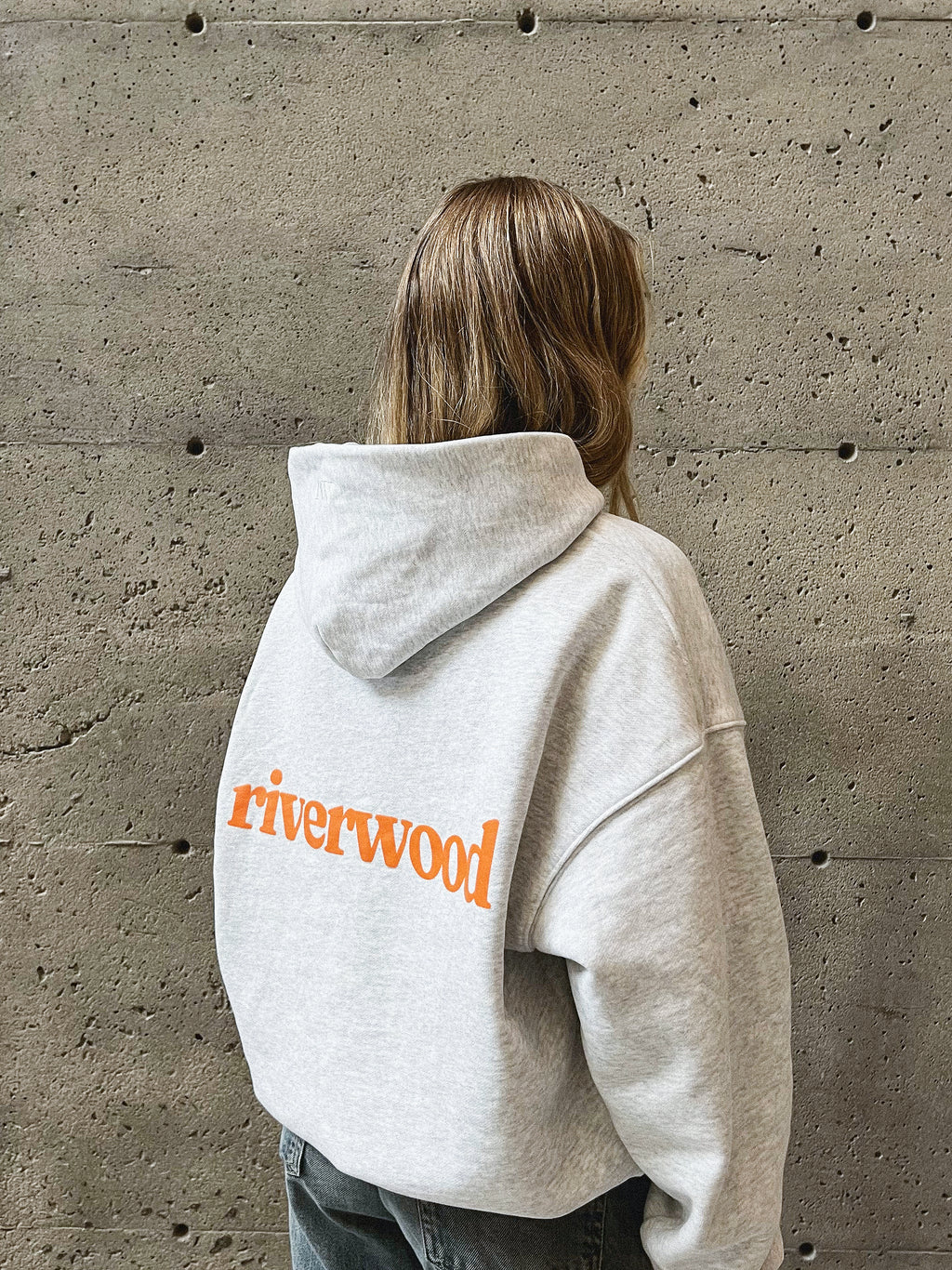 Riverwood Staple Hoodie - Light Heather Grey